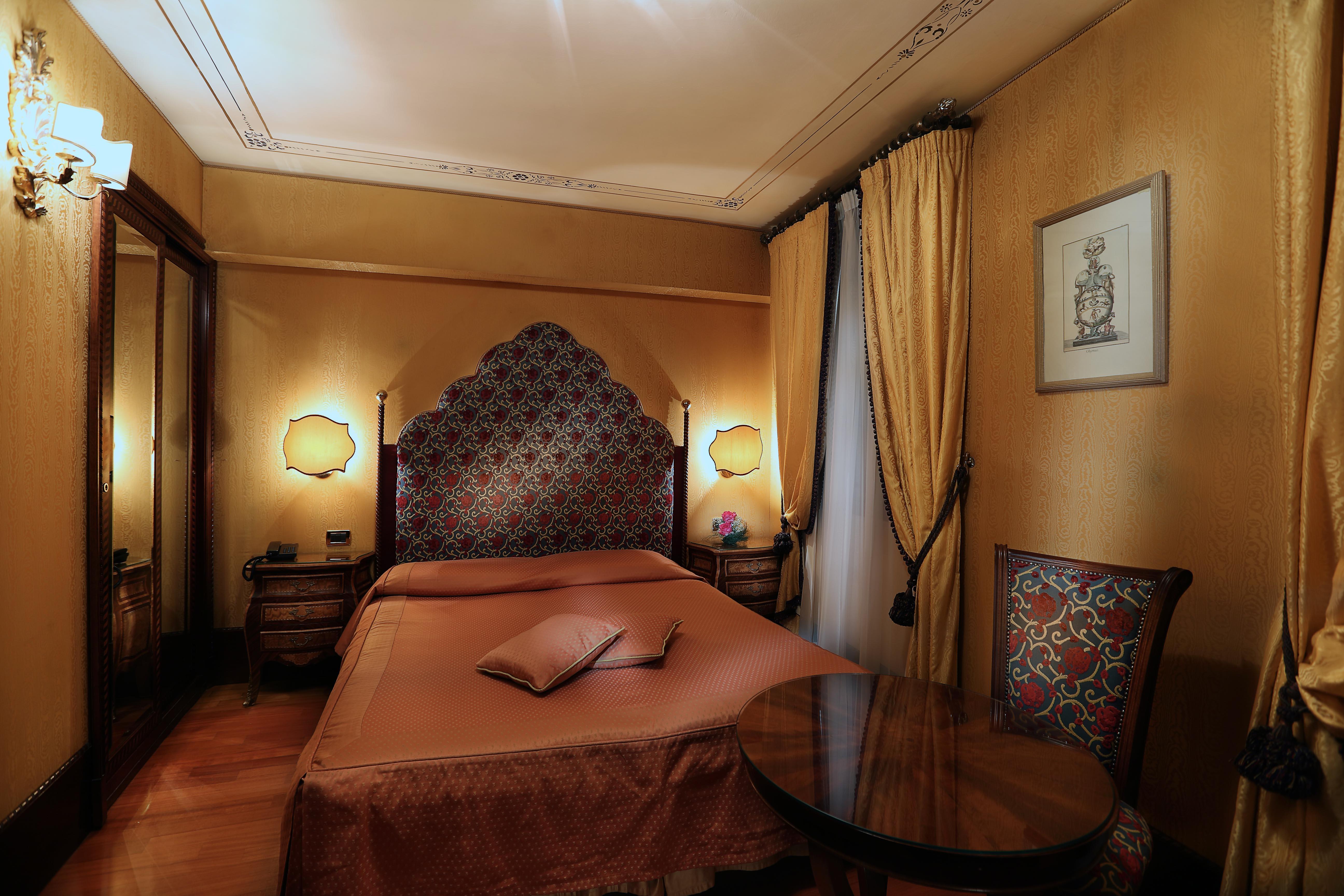 Hotel Colombina Venice Exterior photo