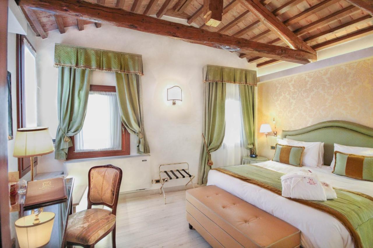 Hotel Colombina Venice Exterior photo