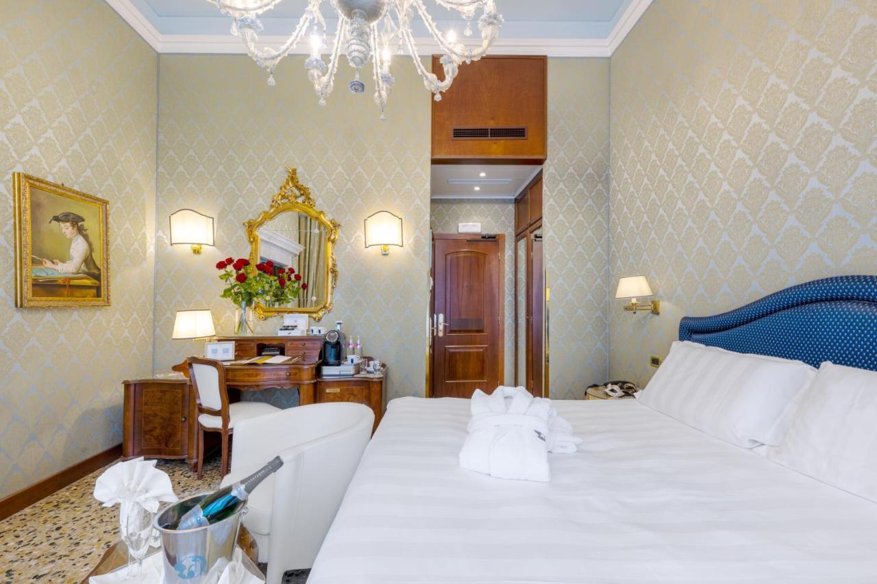 Hotel Colombina Venice Exterior photo
