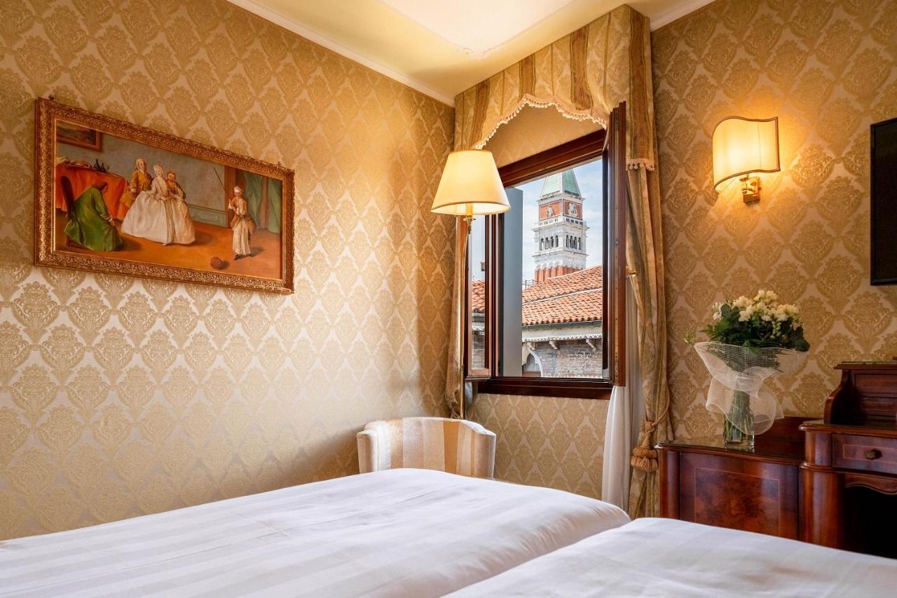 Hotel Colombina Venice Exterior photo
