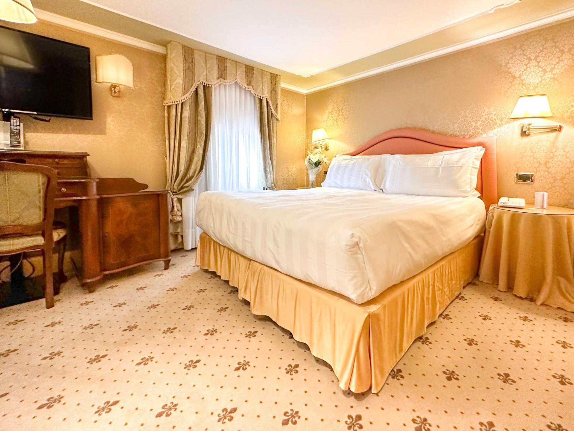 Hotel Colombina Venice Exterior photo