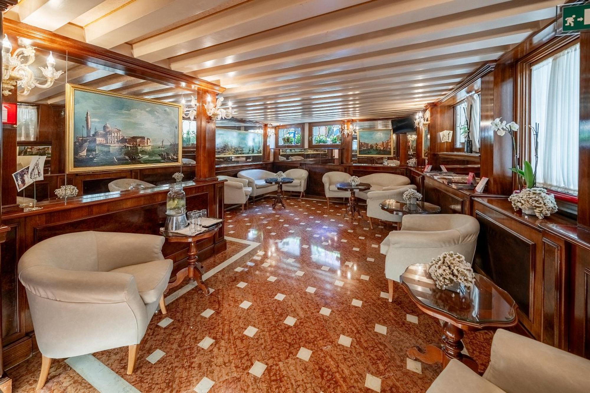 Hotel Colombina Venice Exterior photo