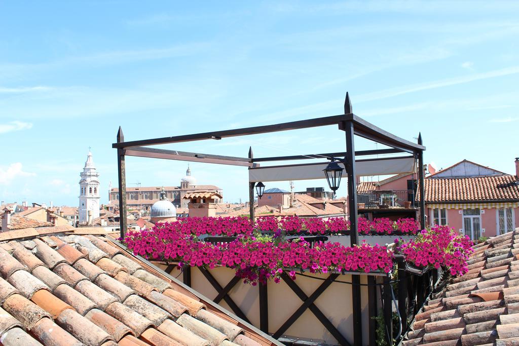 Hotel Colombina Venice Exterior photo